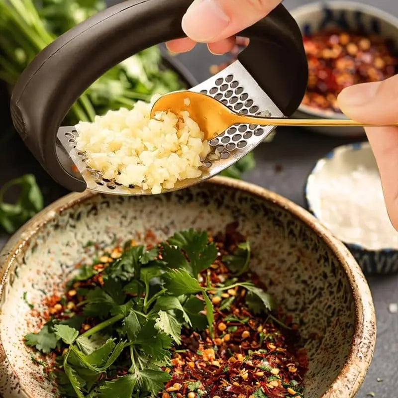 Stainless Steel Garlic Press Crusher Manual Garlic Mincer Chopping Garlic Tool Fruit Vegetable Tools Kitchen Accessories Gadget